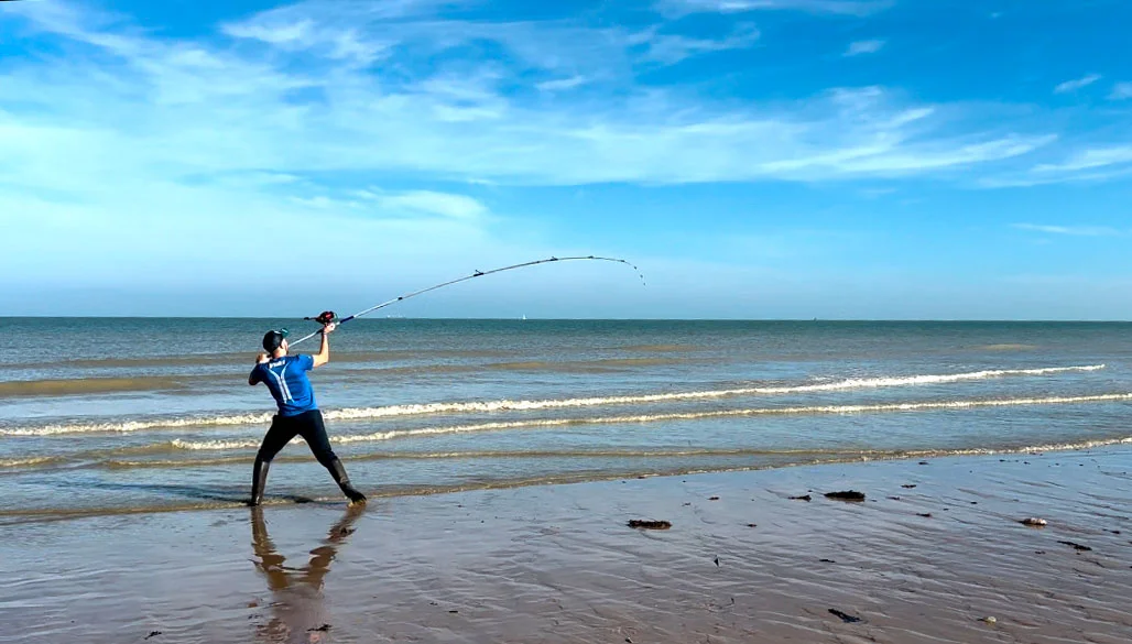 Descubre Baiona: Guía Completa de Turismo para 2025 10 Surfcasting