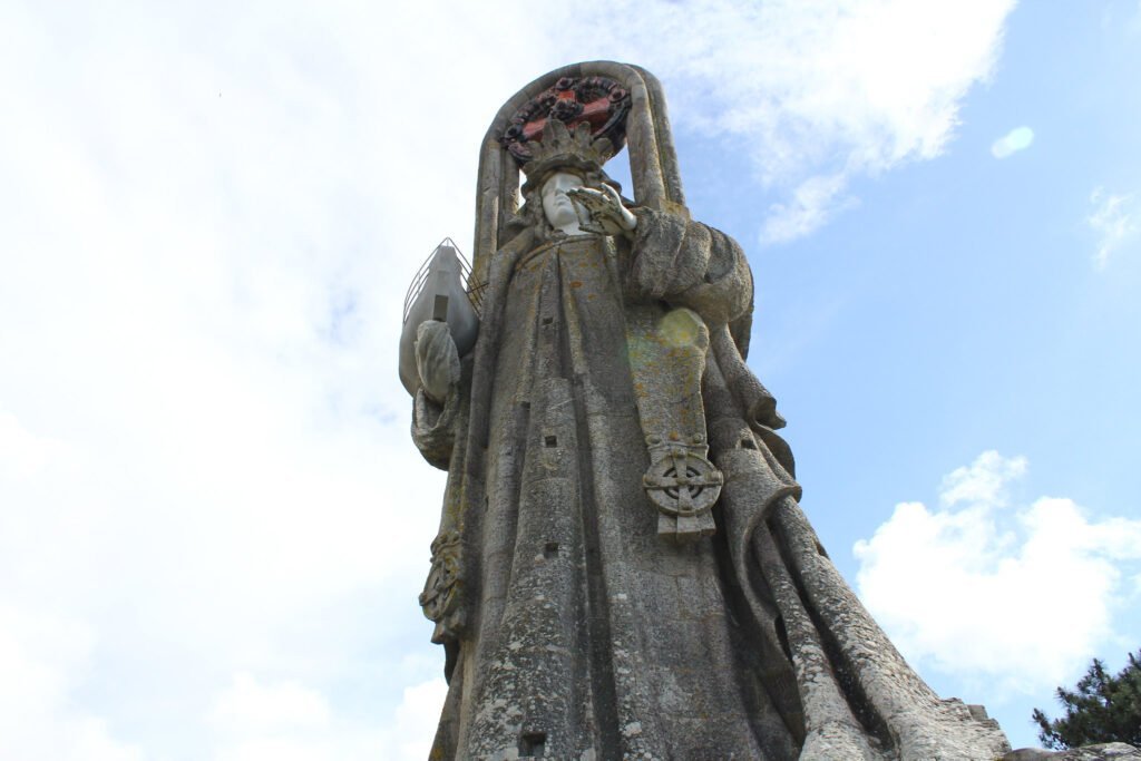 Virgen de la Roca en Baiona: Guía Rápida de Visita 2025 2 Virgen de la Roca
