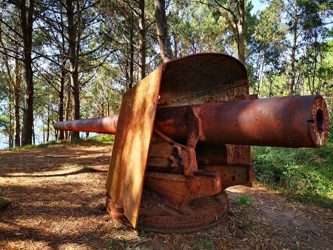 Paisajes y lugares en Baiona: Guia 2025 10 Bateria Militar J3 Monte Ferro