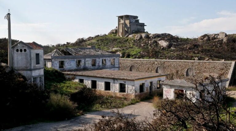 Cañones de Cabo Silleiro Batería Militar J4