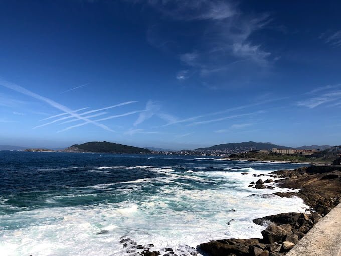 Paisajes y lugares en Baiona: Guia 2025 6 Mirador rompeolas