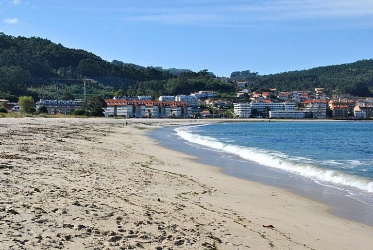Playa Ladeira Baiona: Todo lo que necesitas saber, guía completa 2025 7 Playa Ladeira Baiona