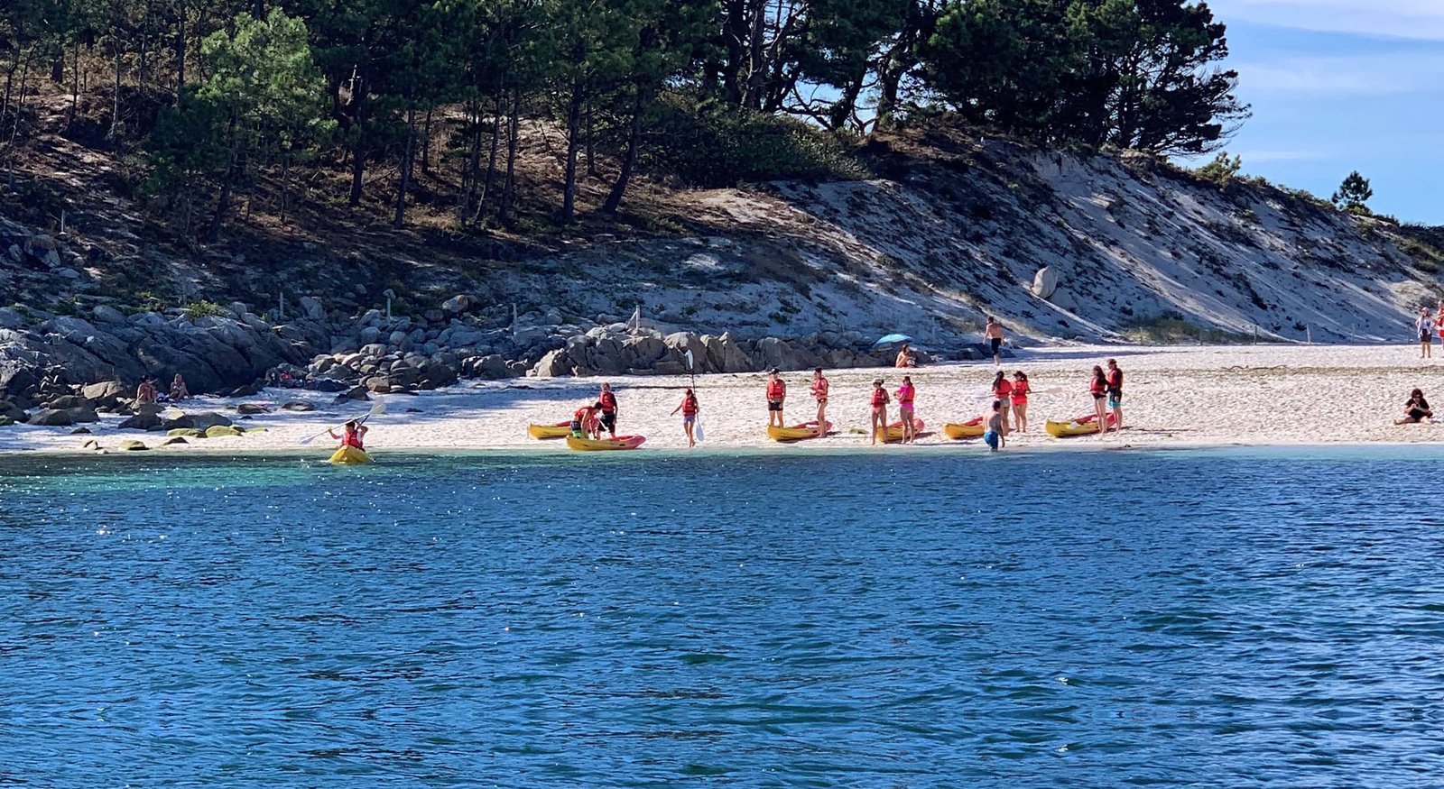 Islas Cíes: Descubre el Paraíso Natural desde Baiona en esta Guía Actualizada para el 2025 13 Actividades y Entretenimiento