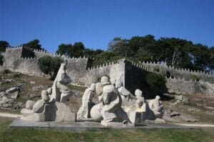 monumento entre dos mundos