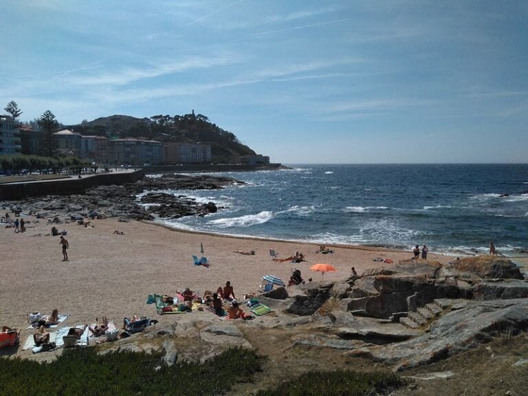 Playa Concheira en Baiona: Descubre la Tranquilidad de esta Pequeña playa Gallega 10 playa Concheira Baiona