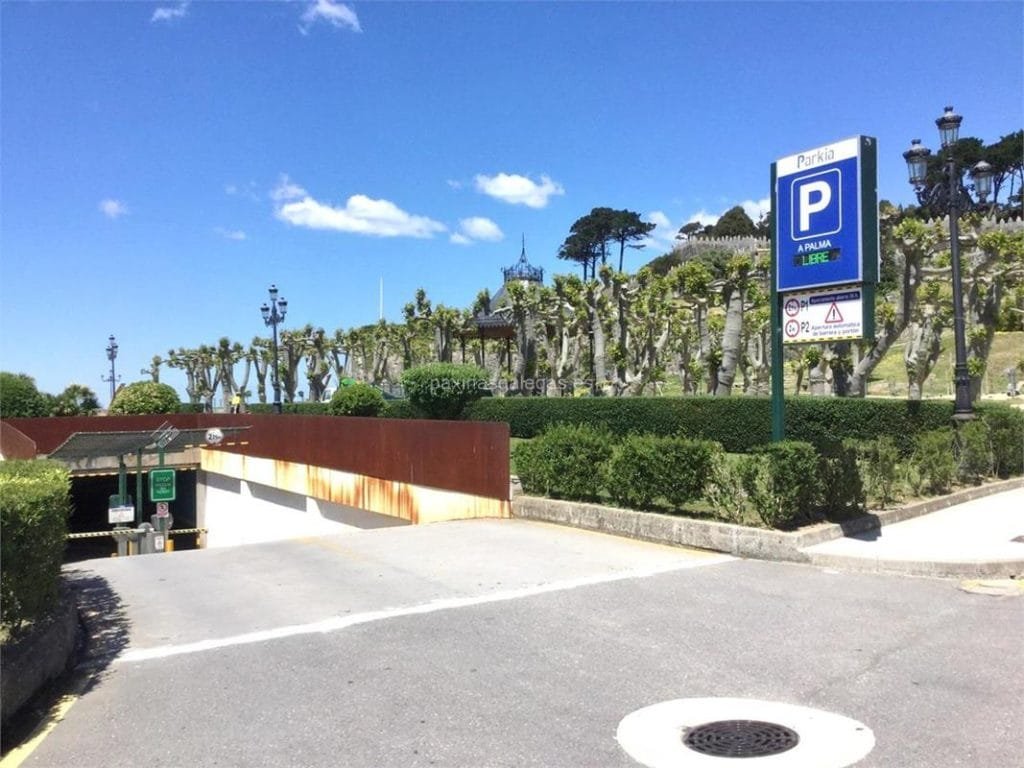 Fiesta Arribada Baiona 2025: 7 Consejos para Disfrutarla al Máximo 2 Dónde aparcar en Baiona gratis